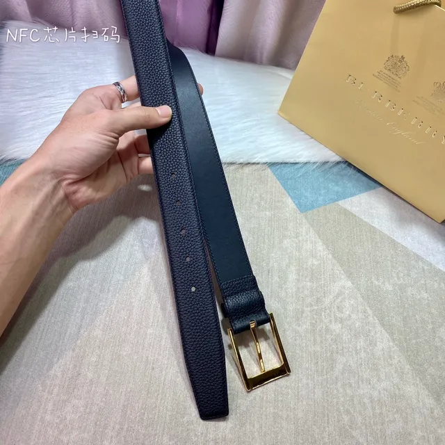 Burberry Navy Gold Pebbled Rectangular Buckle Leather Belt 8