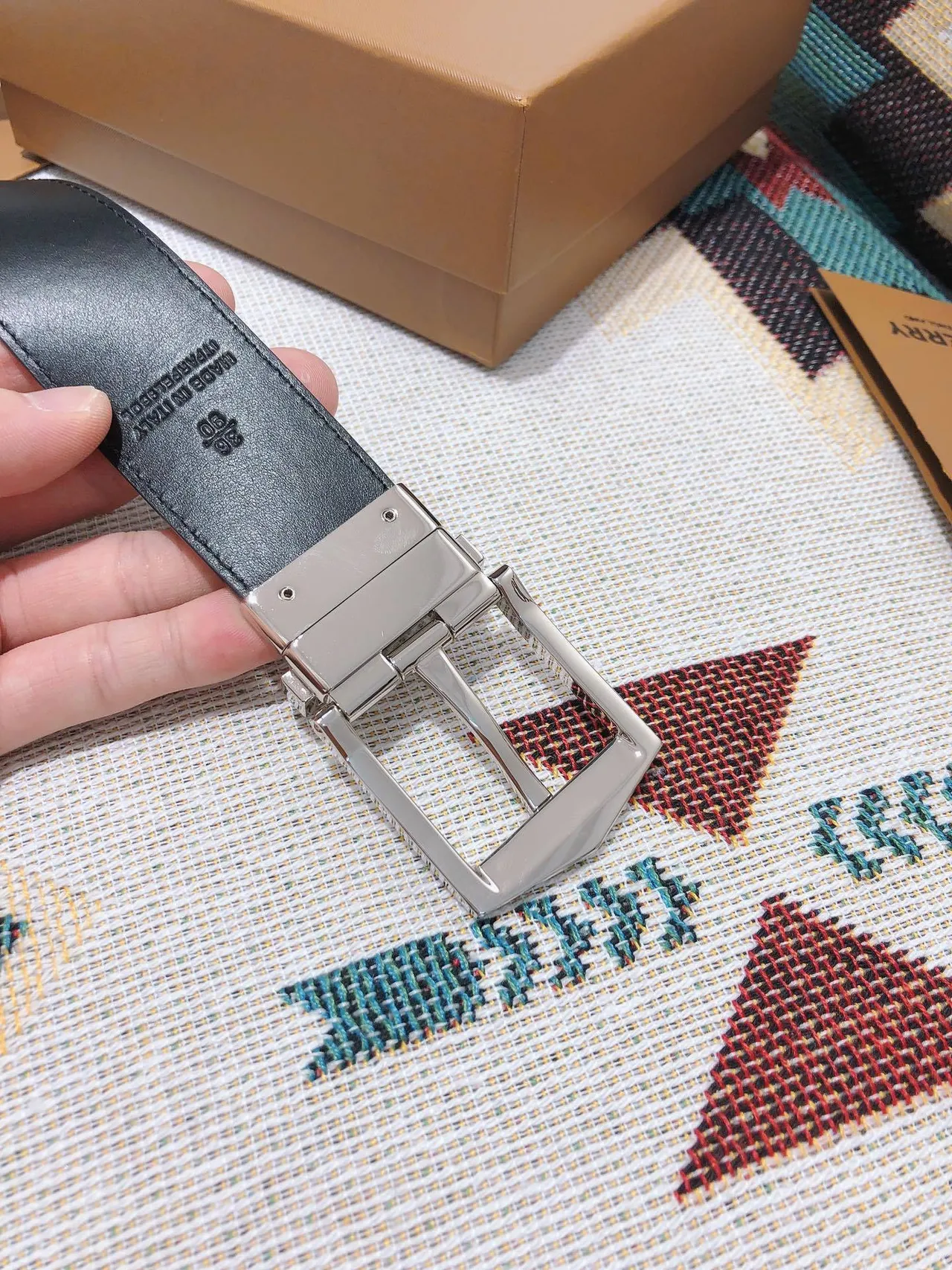 Burberry দ্বিমুখী বেল্ট কালো সিলভার বোনা কাপড় চামড়ার বেল্ট 6