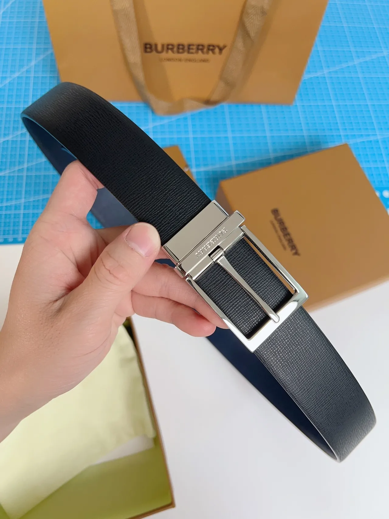 Burberry Reversible Buckle Black Textured Leather Belt 8