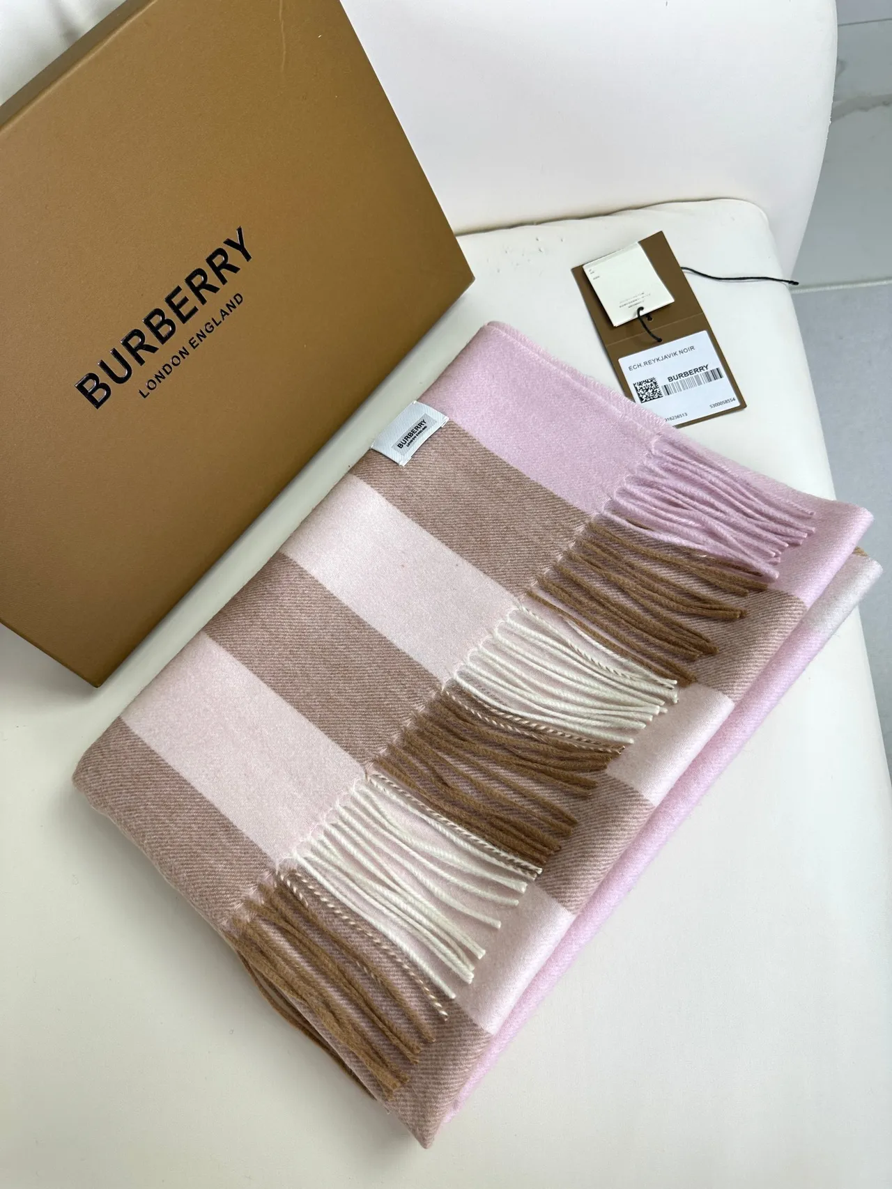 Burberry Reykjavik Noir Check Cashmere écharpe 6