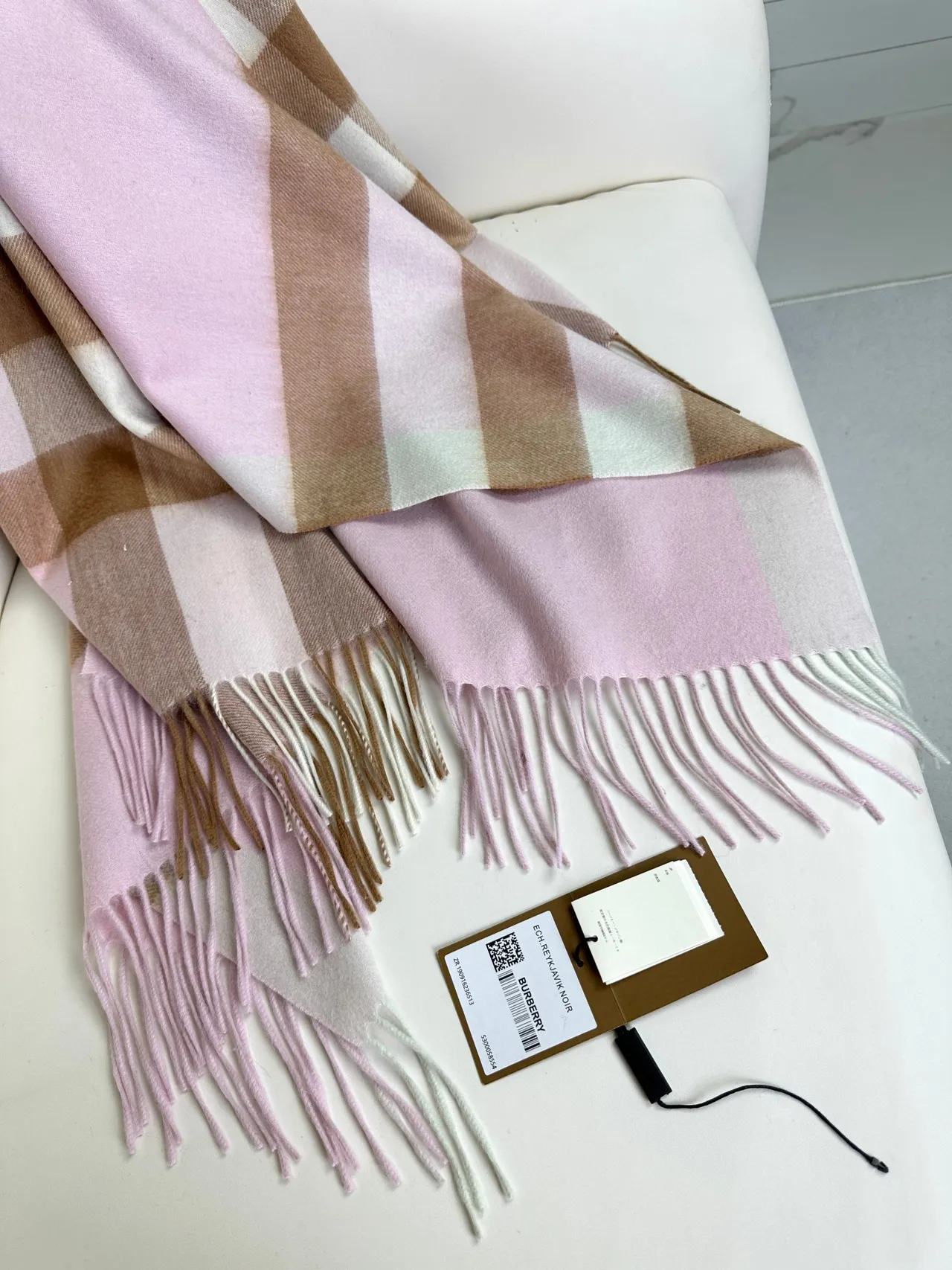 Burberry Reykjavik Noir Check Cashmere écharpe 9