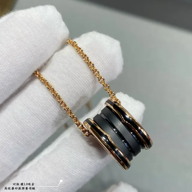 Bvlgari B.zero1 Colier multi-bandes noir céramique et or 7