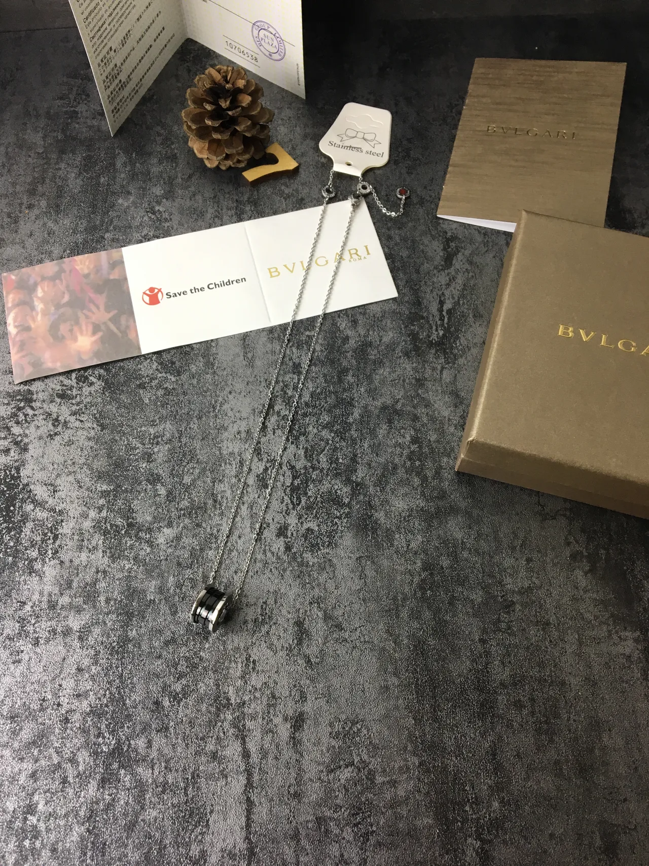 Bvlgari B.zero1 Rock قلادة سيراميك أسود وماس 6