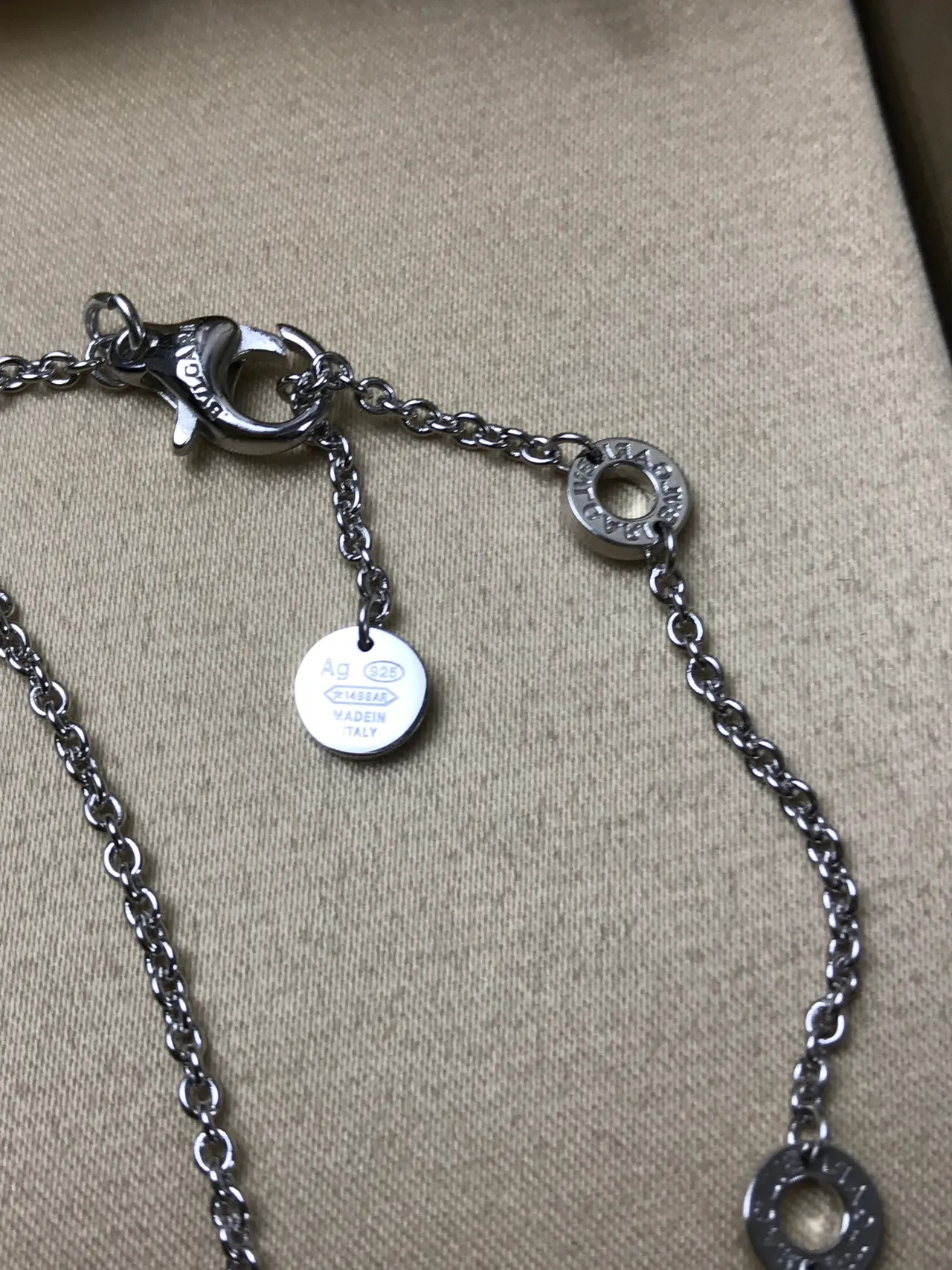 Bvlgari B.zero1 Rock قلادة سيراميك أسود وماس 9