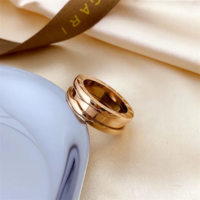 Bvlgari B.zero1 টিউবুলার খোদাই করা স্ট্যাকড রিংস 3