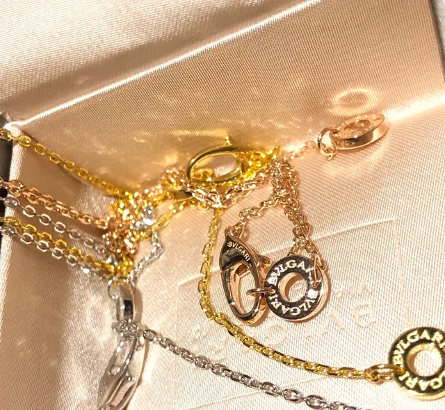 Bvlgari Divas’ Dream colar em forma de leque Pavé de ouro 4