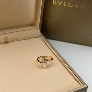 Bvlgari Gold Beige Asymmetrical Double-Band Mother-of-Pearl Inlay Ring