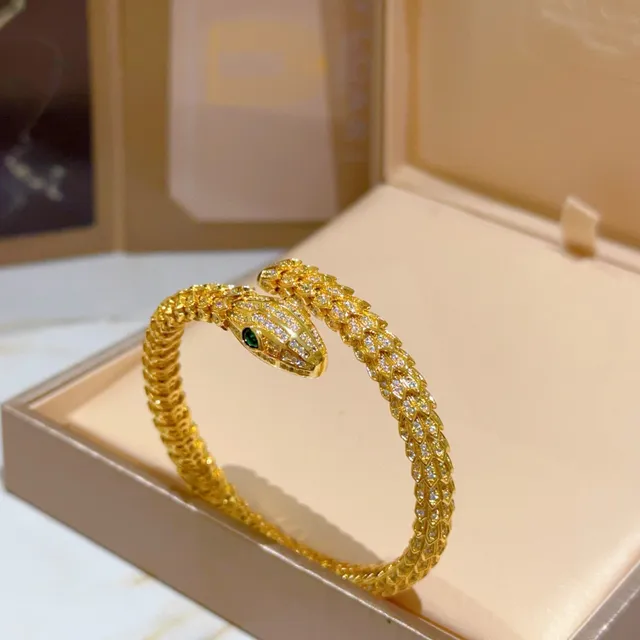 Bvlgari সোনার সবুজ লিপটে সাপ Pavé-Set ব্রেসলেট 7