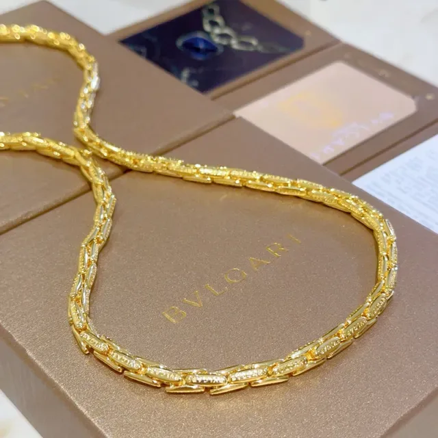 Bvlgari Gold Link Chain Necklace 3