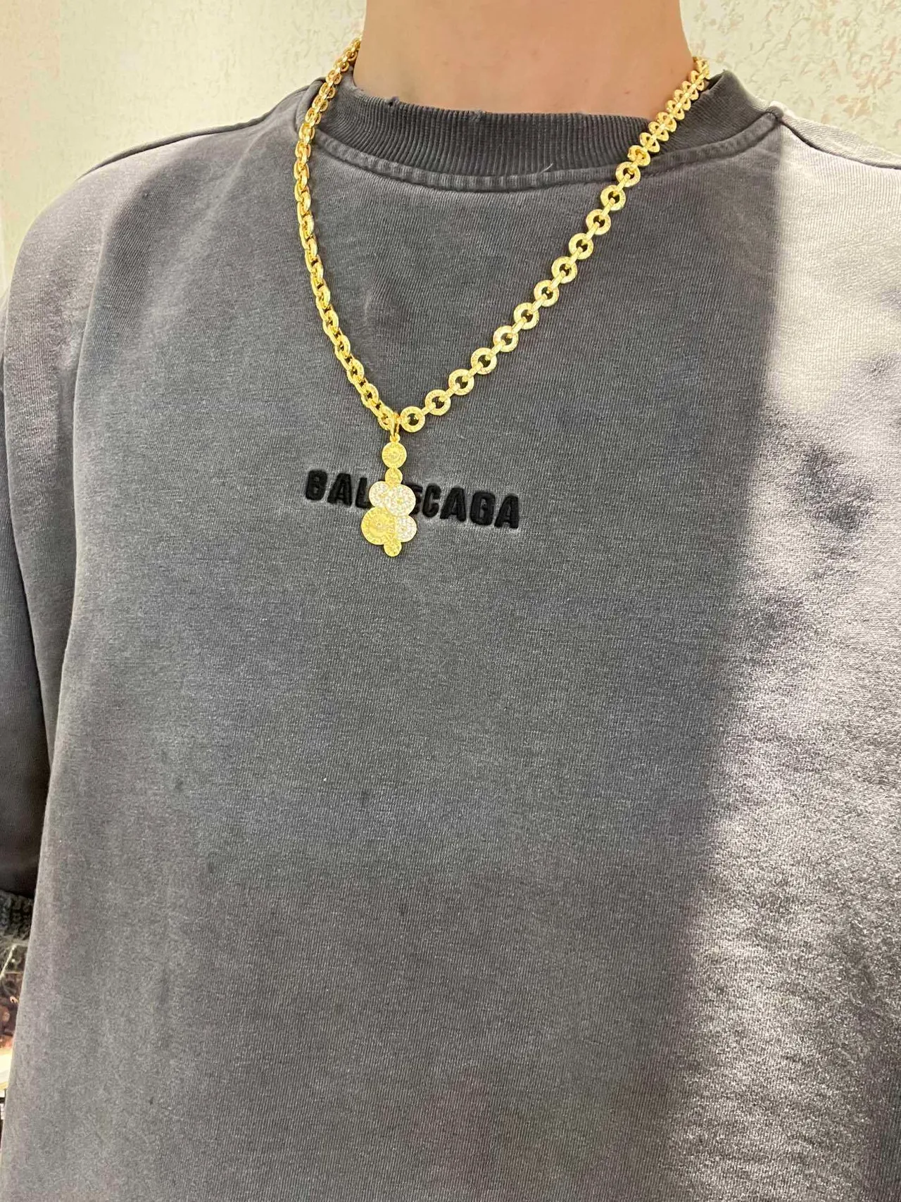 Bvlgari Chaîne en maillons de corde texturée en or et argent pendentif circulaire de style pièce de monnaie en cascade 8
