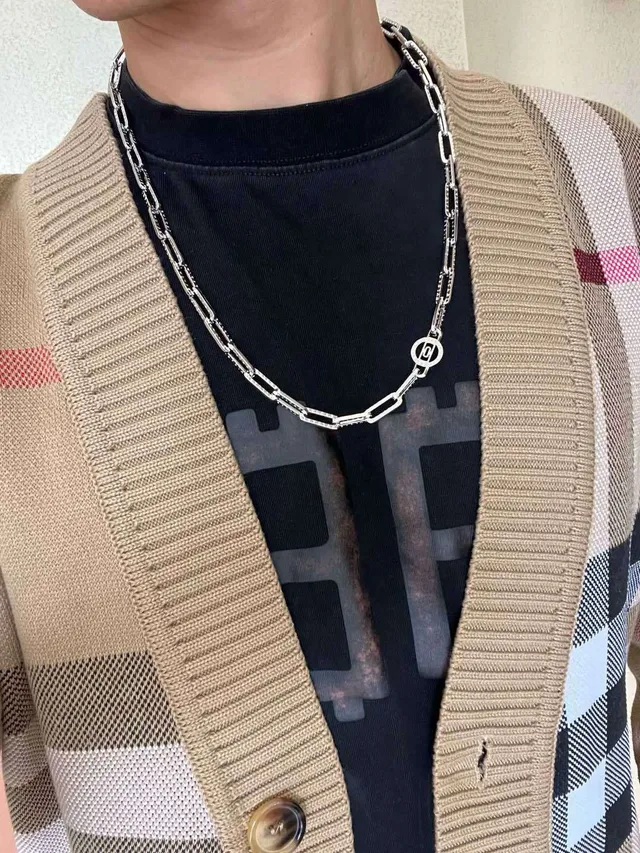 Bvlgari Rectangular Link Pavé Necklace 8