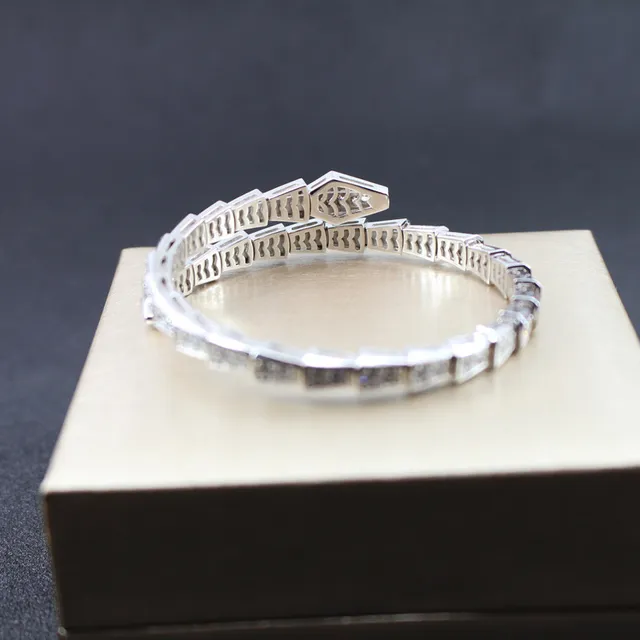 Bvlgari Serpenti Pavé Diamants Or Blanc Bracelet Spirale 2