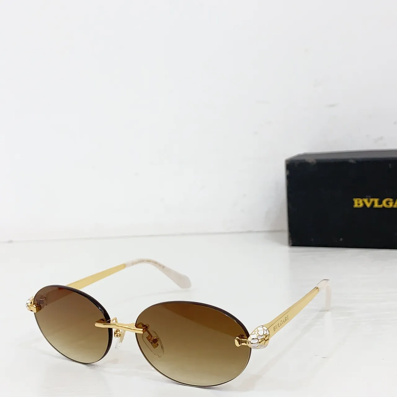 Bvlgari Serpenti Lunettes de Soleil Sans Monture Ovales Lentille Gradient 4