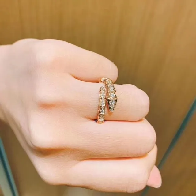 Bvlgari Serpenti Silver Transparent Paved Diamond Geometric Interlocking Band Ring 5