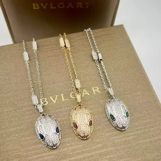 Bvlgari Serpenti সাপের মাথা পেন্ডেন্ট নেকলেস