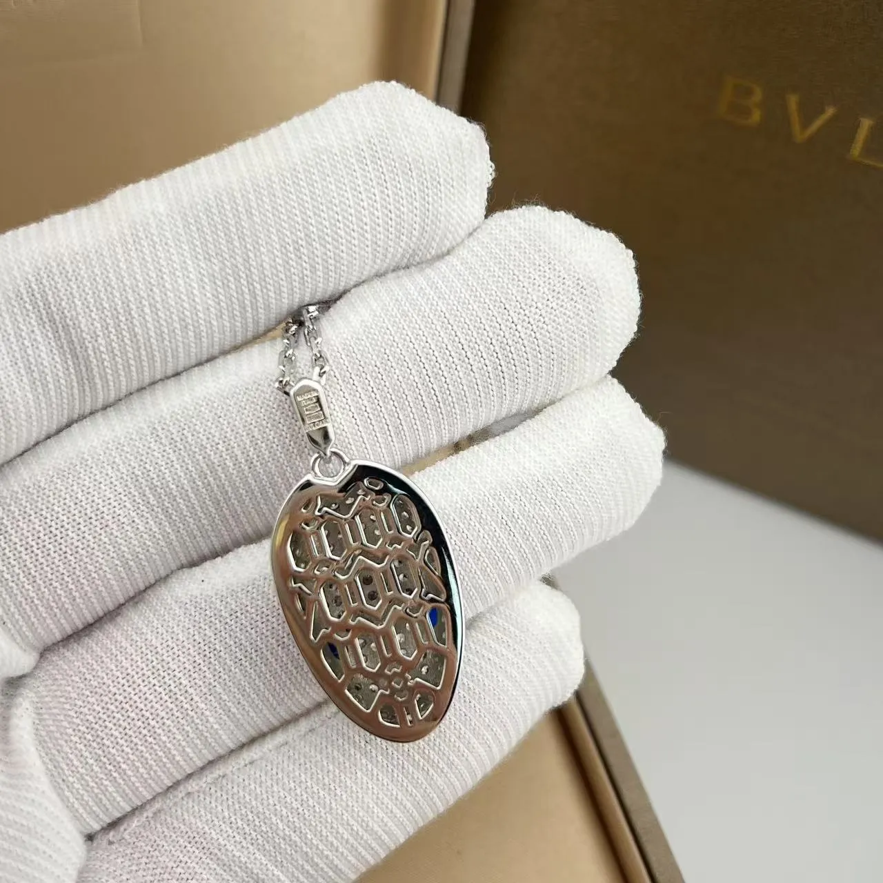 Bvlgari Serpenti قلادة رأس الثعبان 6