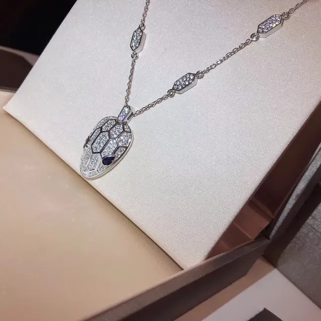 Bvlgari Serpenti Viper Pavé Diamant Tête de Serpent Collier 5