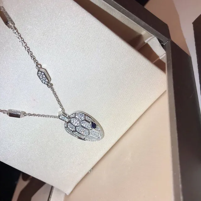 Bvlgari Serpenti Viper Pavé Diamant Tête de Serpent Collier 6