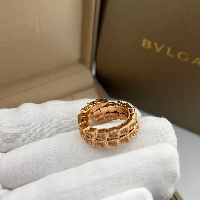 Bvlgari Bague Argent et Or Enroulée au Style Tubogas-Style avec Diamants Pavé en Liens Géométriques 2