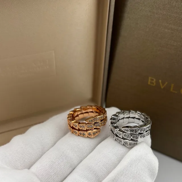 Bvlgari Bague Argent et Or Enroulée au Style Tubogas-Style avec Diamants Pavé en Liens Géométriques 3
