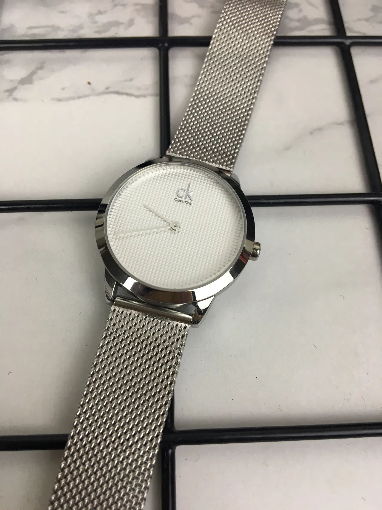 Calvin Klein Minimalist Silver-Tone Mesh Strap Quartz Watch 5