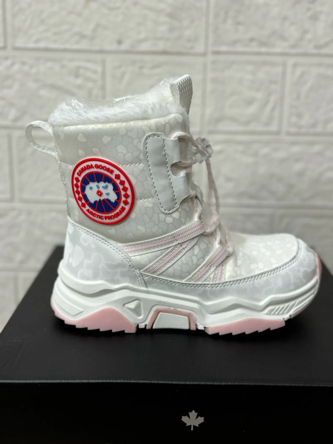 Canada Goose Arctic Program Estampado de Leopardo Botas de Nieve Negro para Niños 13
