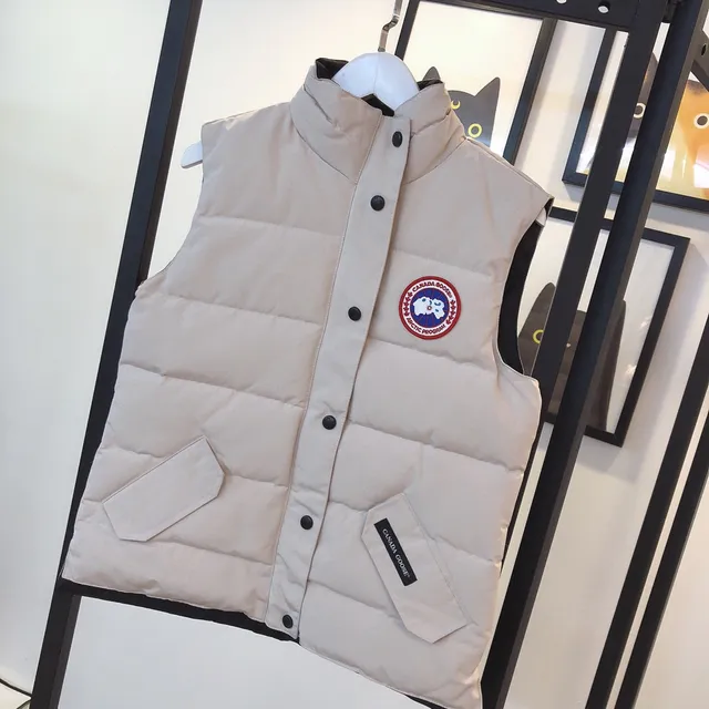 Canada Goose Purple Black Quilted High-Collar Vest 3