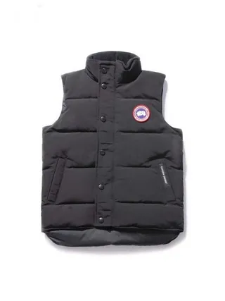 Canada Goose Purple Black Quilted High-Collar Vest 23