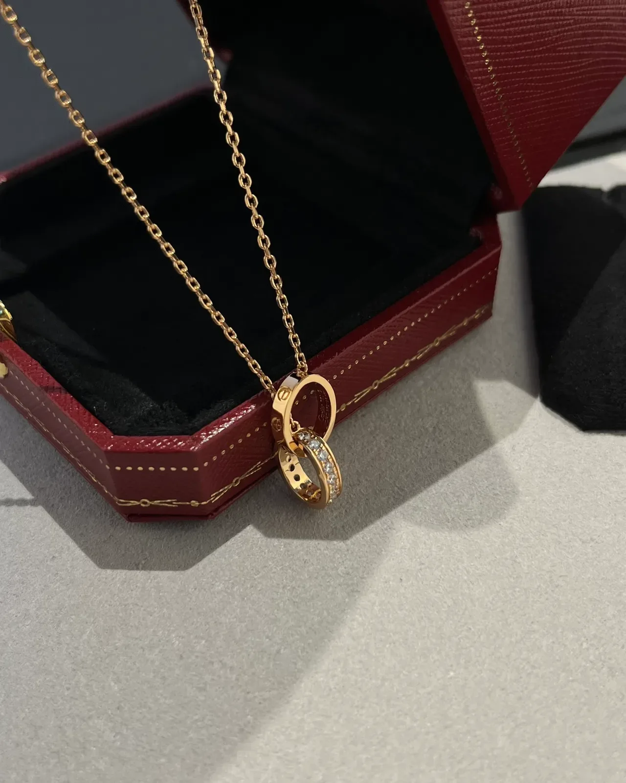 Cartier Double Ring Gold Black Interlocking Pendant Pavé Diamond Setting Necklace 6