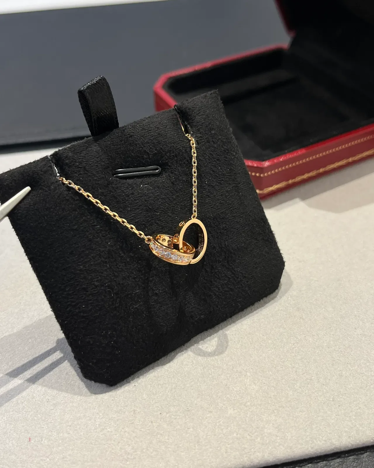 Cartier Double Ring Gold Black Interlocking Pendant Pavé Diamond Setting Necklace 8