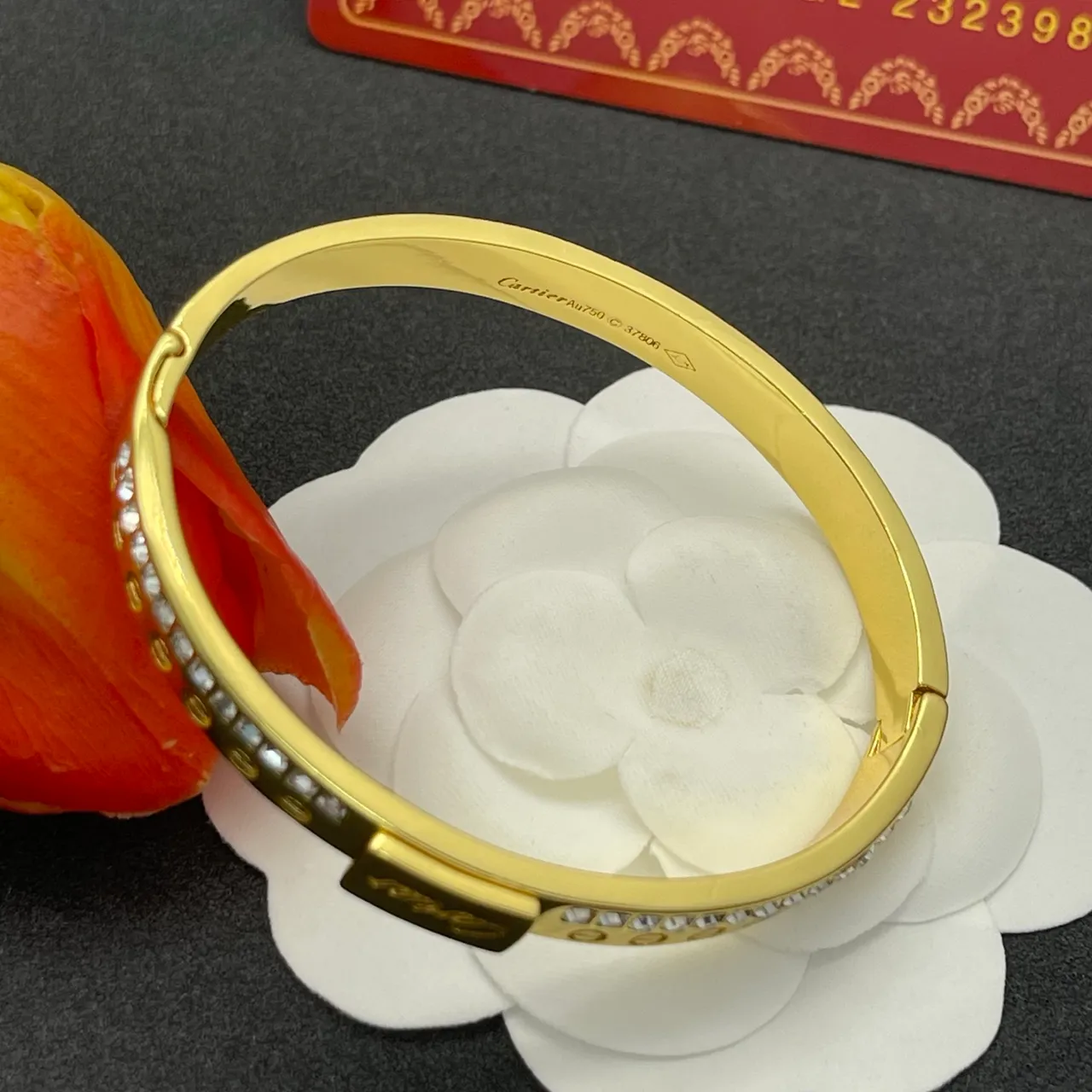 Cartier Juste un Clou Bracelet en or pavé de cristal 3