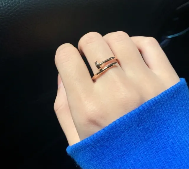 Cartier Juste un Clou ذهب فضي رفيع مفتوح مصقول نقش مسمار خاتم 9