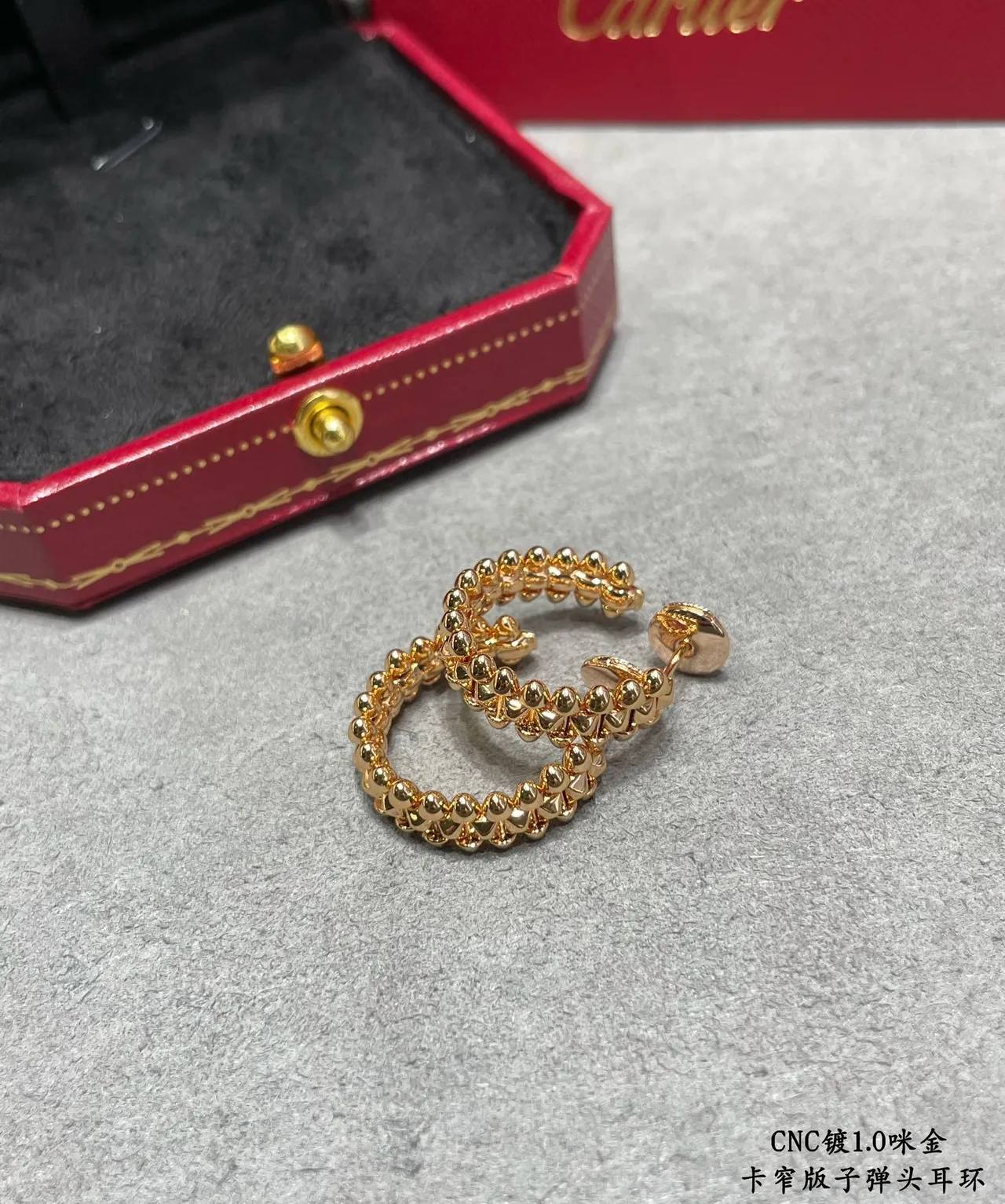 Cartier Juste un Clou Aureole Doré Blanc Étroit Pavé-Set Pierres Boucles d'oreilles 5