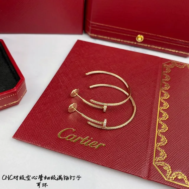 Boucles d'oreilles Cartier Juste un Clou Pavé diamants or 4