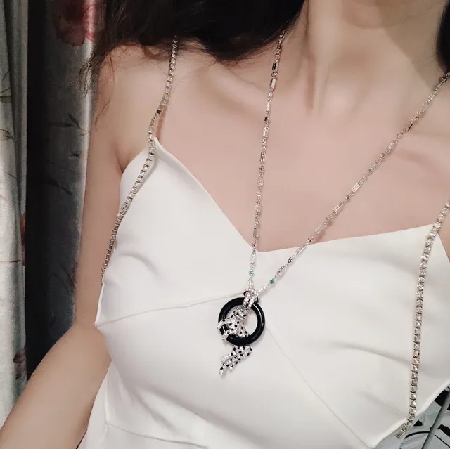Cartier Panthère panthère motif Pavé diamant onyx collier 3