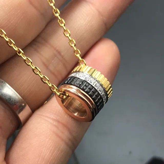 Collier Cartier Trinity Or Noir Modulaire Cylindrique Pendentif Multi-Ton 4