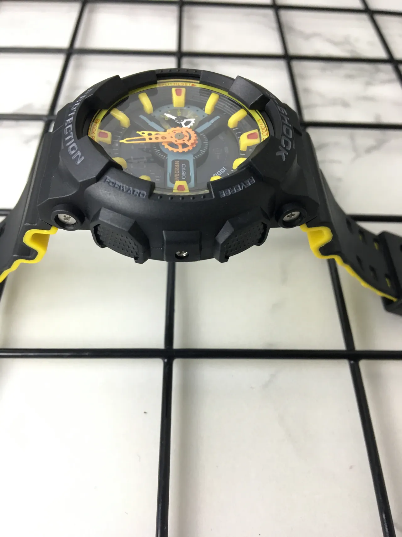 Casio G-Shock GA-100 Noir Jaune Orange Montre de Sport 5