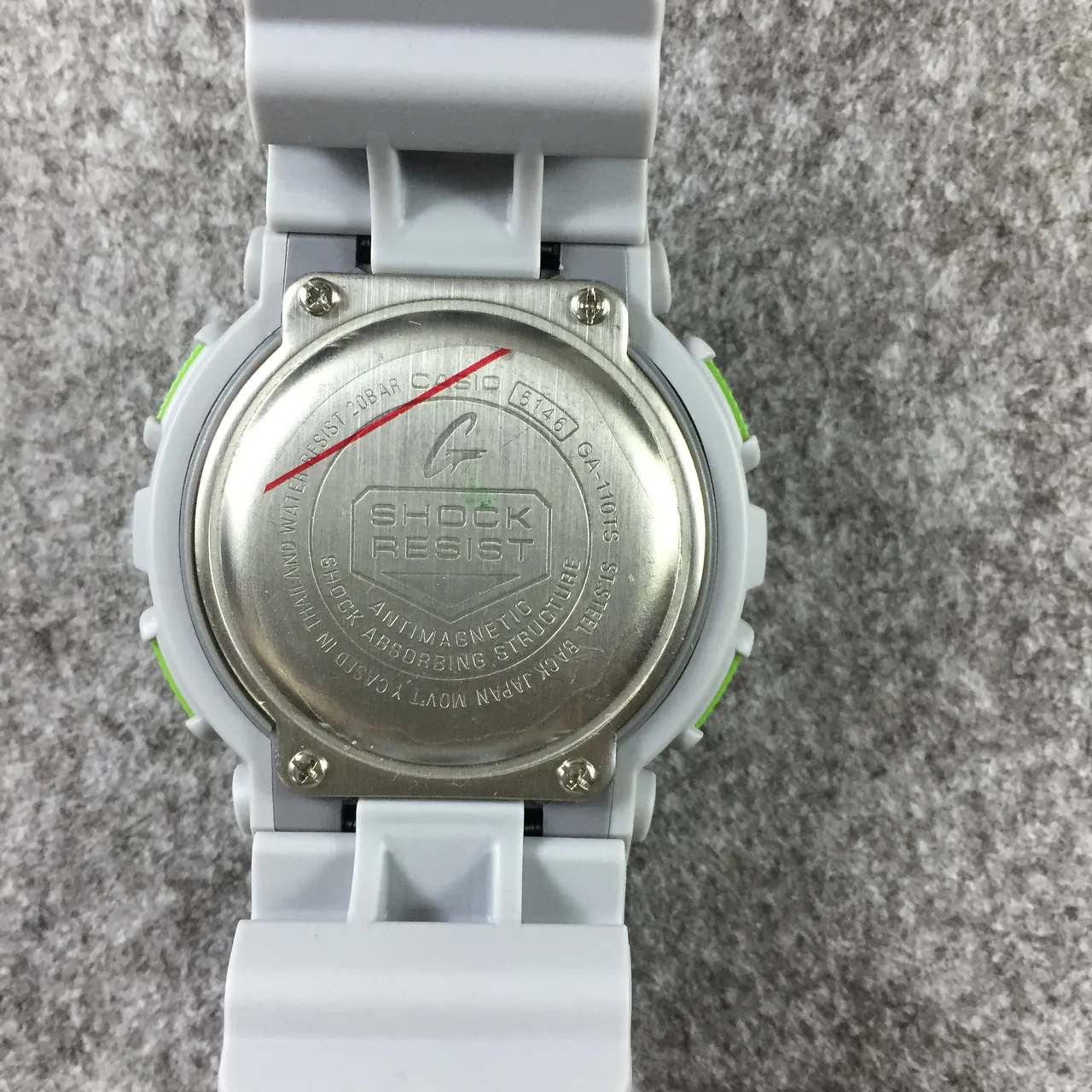 Casio G-Shock GA-100 Gris clair et vert citron Montre de sport 9