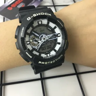 Casio G-Shock GA-110 কালো এবং সাদা স্পোর্টস ওয়াচ