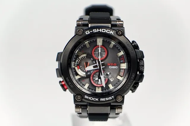 Casio G-Shock MT-G Preto e Vermelho Relógio Esportivo Robusto 2
