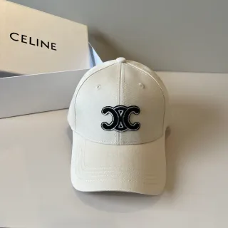 Celine Triomphe कাঁথा অফ-হোয়াইট বেসবল ক্যাপ