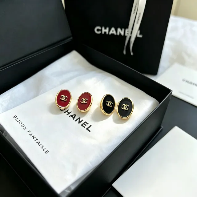 Chanel Black Gold Oval Stud Enamel Earrings 5