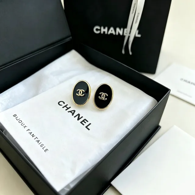 Chanel Black Gold Oval Stud Enamel Earrings 8