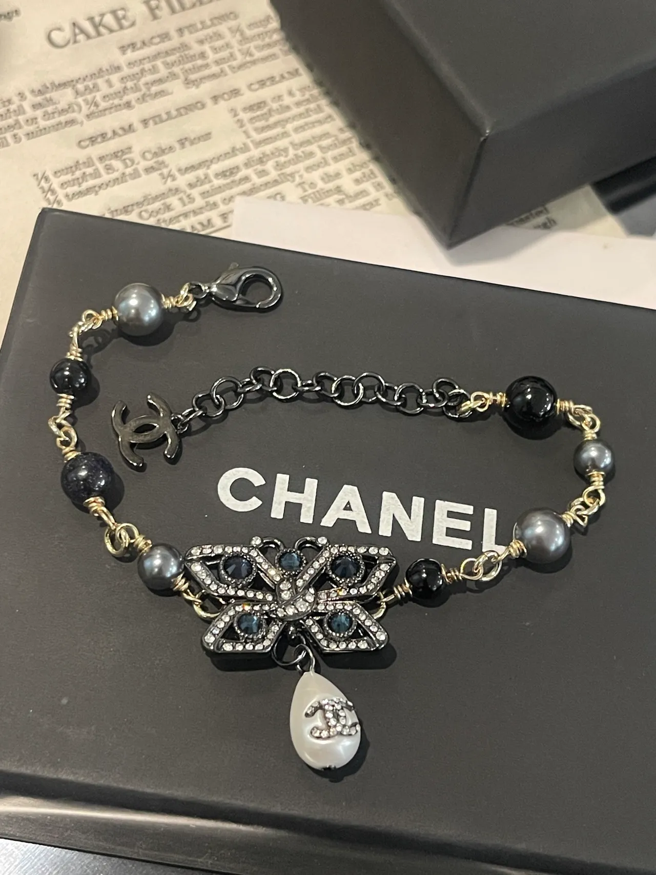 Chanel Black White Beaded Chain Pavé Crystal Floral Motif Bracelet 5