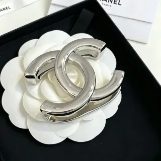 Chanel Camellia Brooch Silver-Tone Metal White Floral Brooch