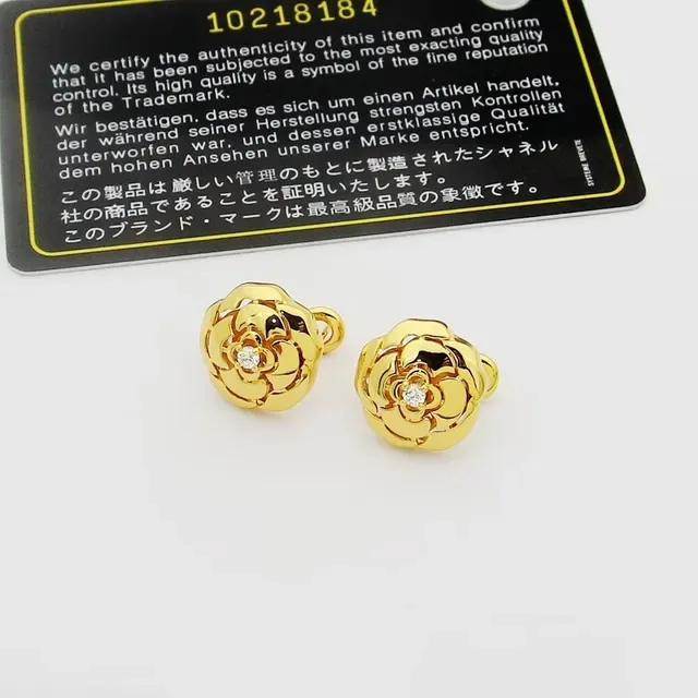 Chanel Camellia Brincos de Motivo Floral de Metal Aberto Dourado 4