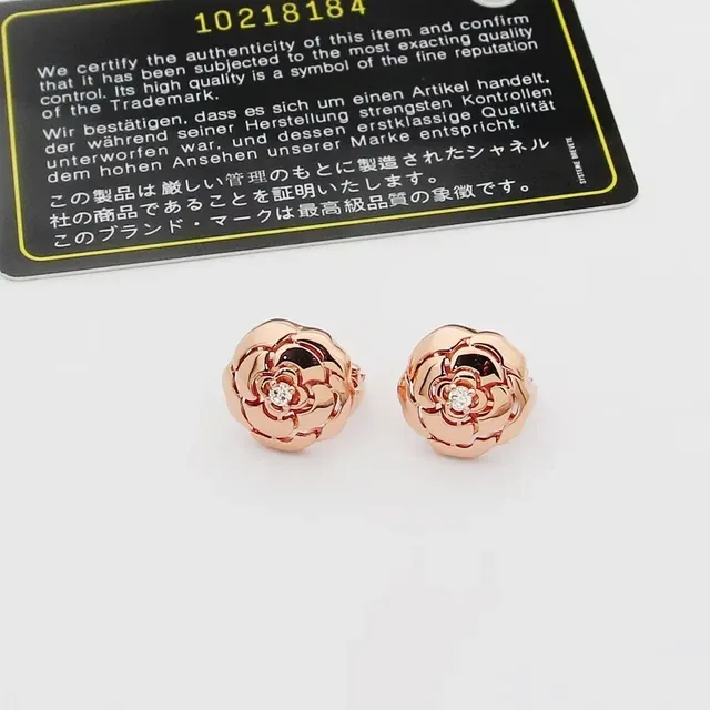 Chanel Camellia Brincos de Motivo Floral de Metal Aberto Dourado 5