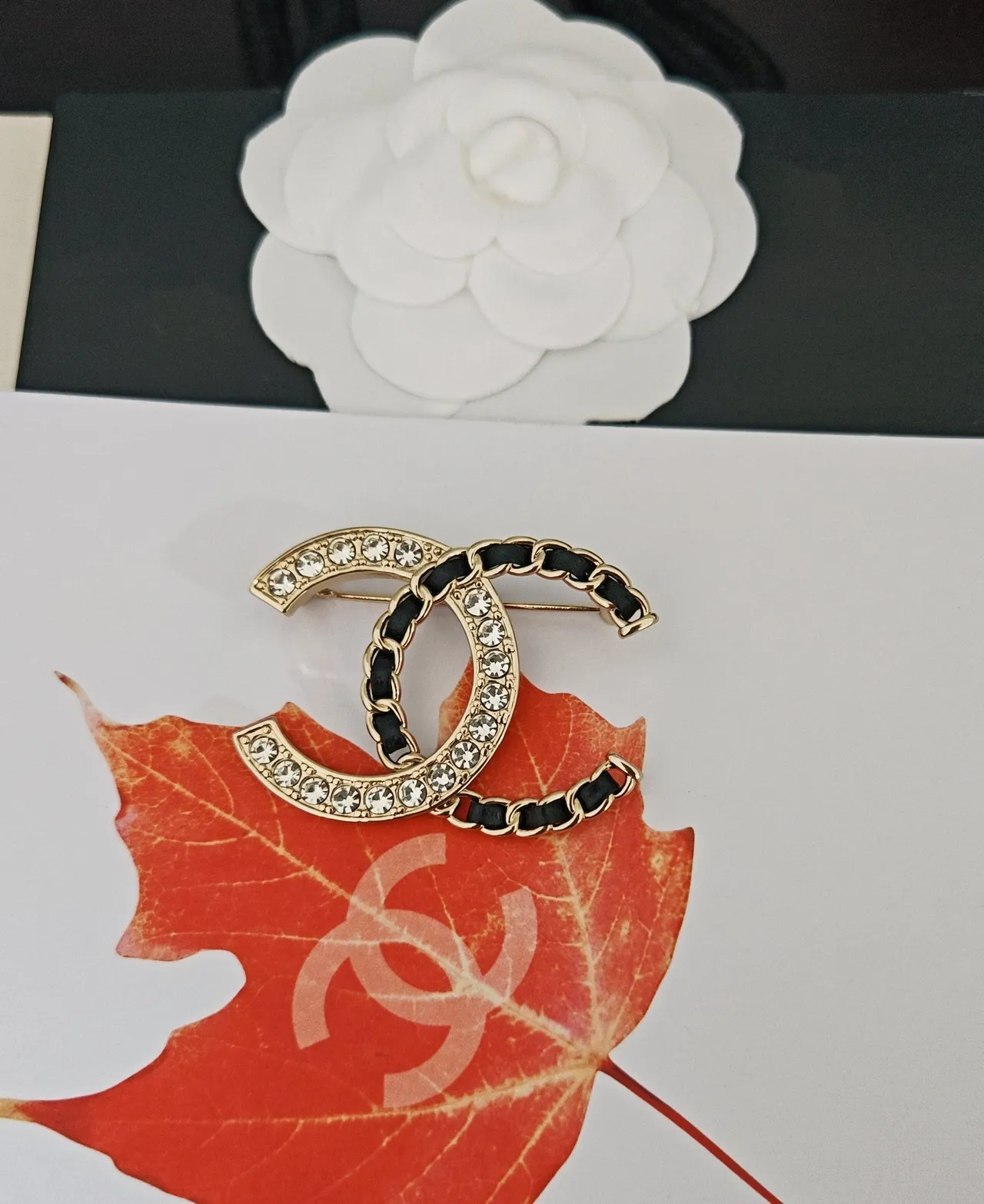Chanel CC Brooch Or Mat Ruban Noir Cristal Pavé Broche 3