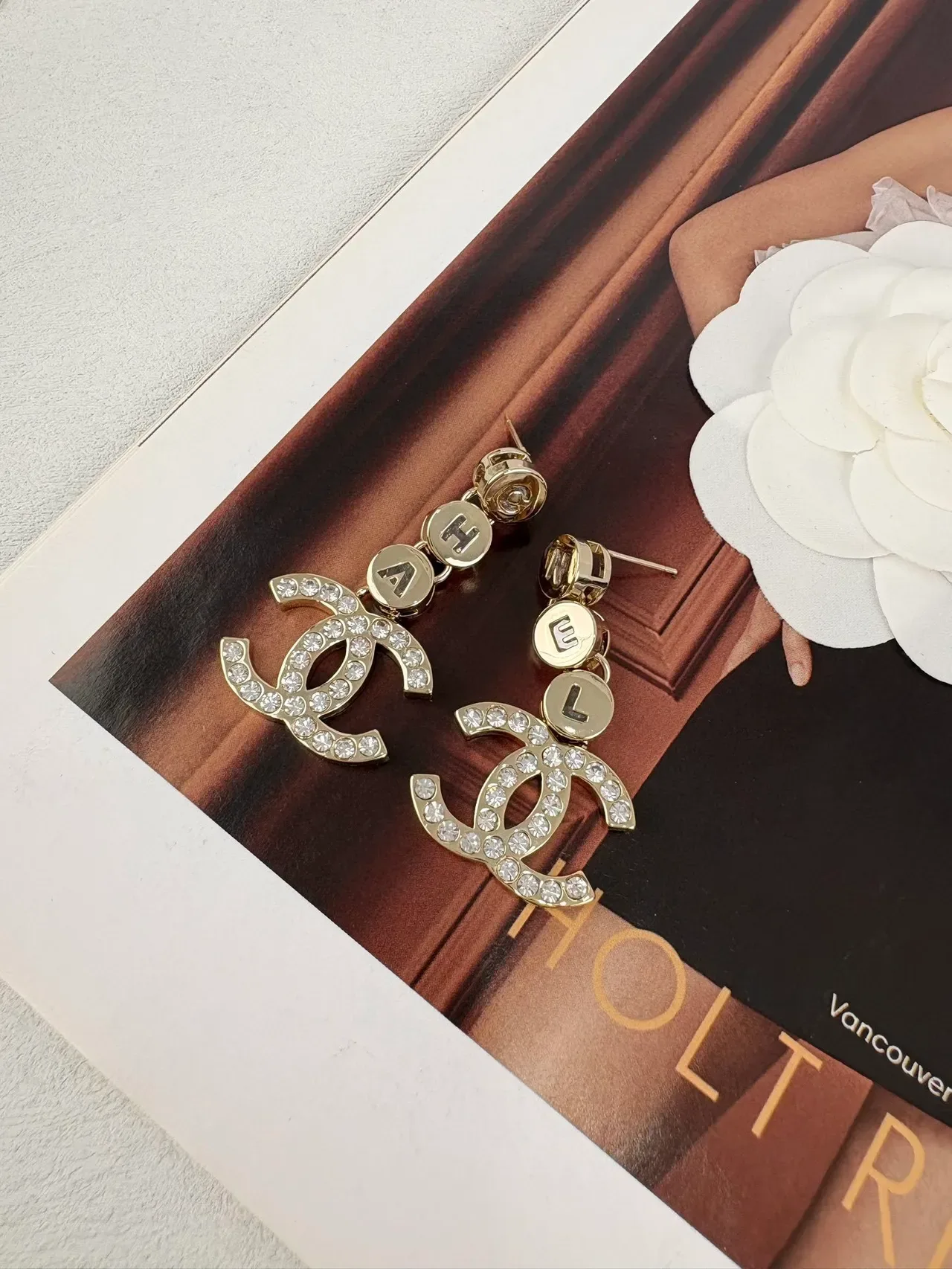 Chanel CC Logo Drop Silver Transparent Crystal-Pavé Letter-Charm Earrings 3