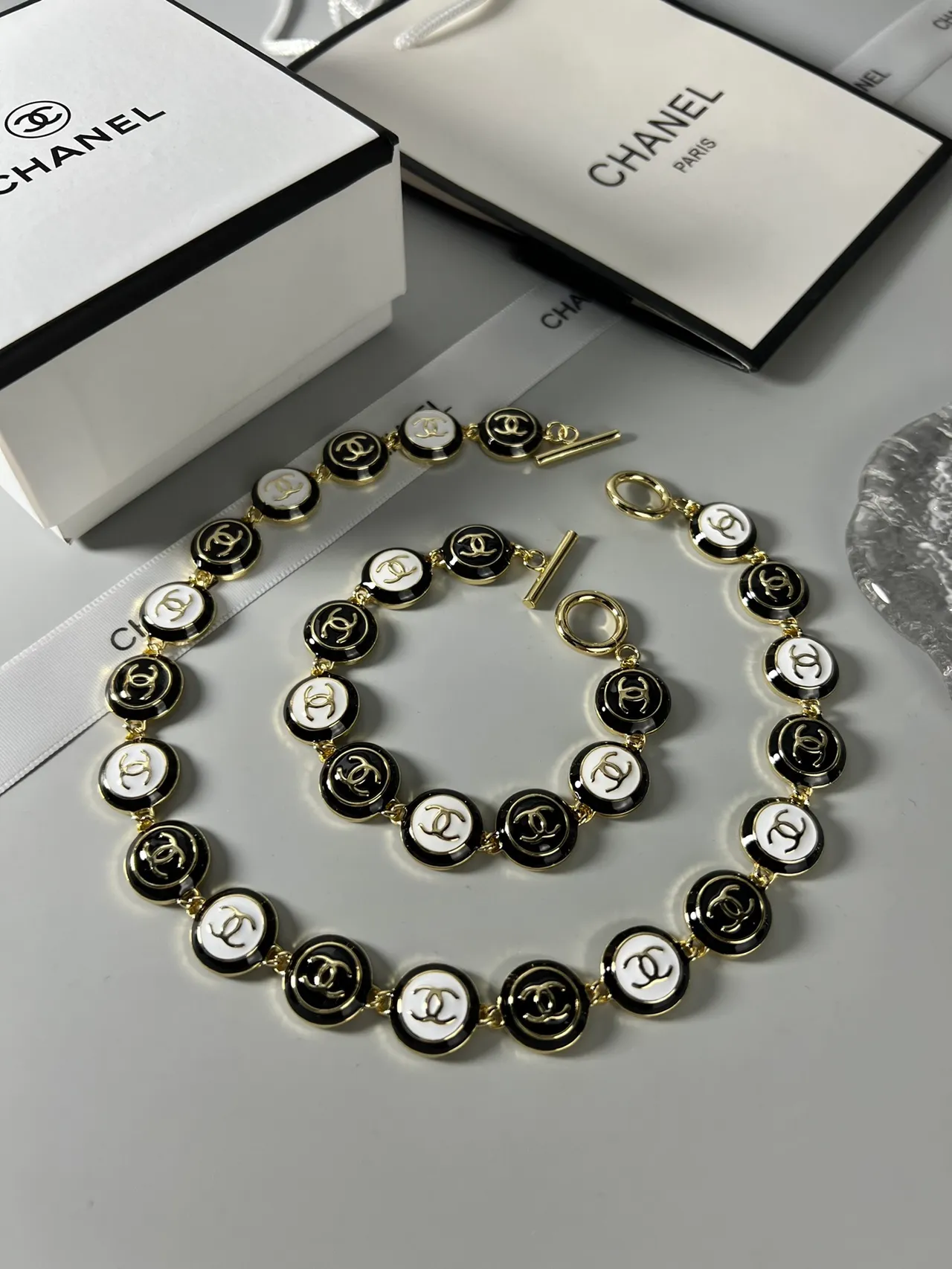 Chanel CC Logo Link Bracelet Black White Enamel Disc Links Interlocking Bracelet 4